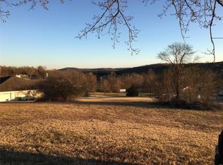 6037 Kneff Rd, Imperial, MO 63052