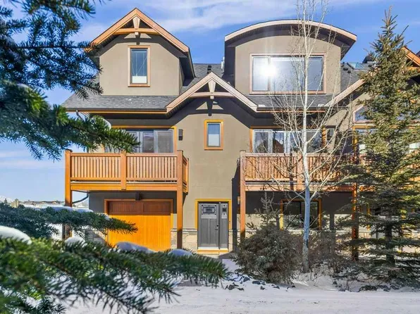 511 S 6th Ave #4, Canmore, AB T1W 0K9