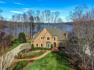 16 Laurel Cv, Greensboro, NC 27455