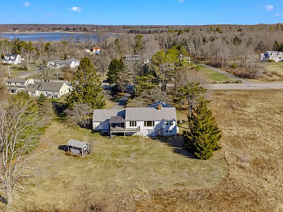 2nd image of 32 Bowery Beach Road