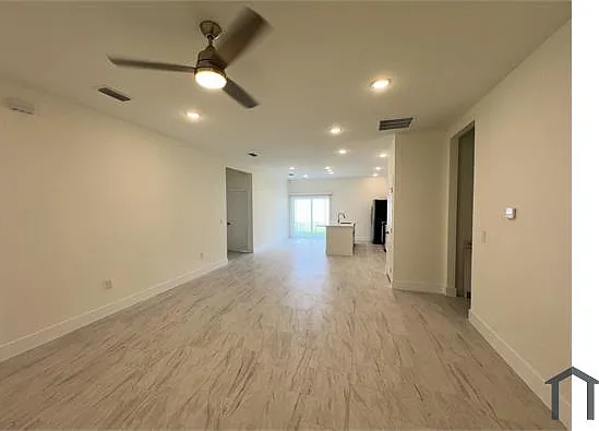 319 Anchovie Ct — Photo 18