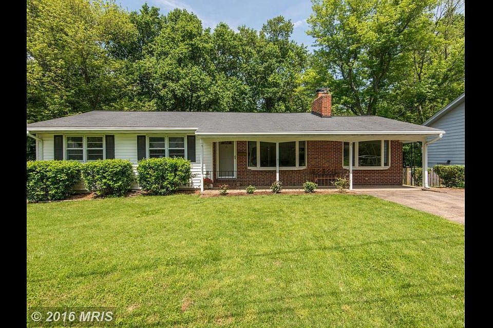 1st image of 21 Bristol Dr