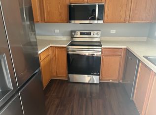 1401 McClure Rd, Aurora, IL 60505
