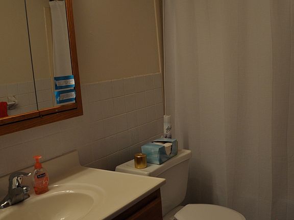 4th image of 120 Knollcrest Dr