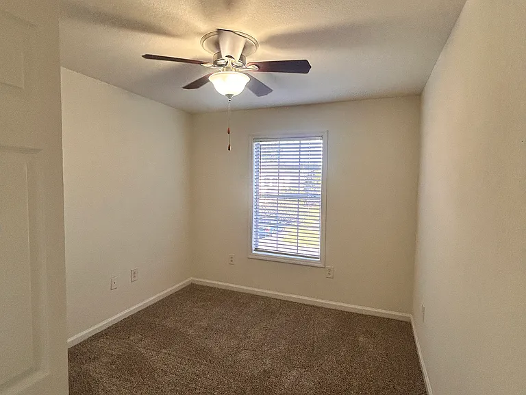 1021 Fords Pointe Cir #1021 — Photo 12