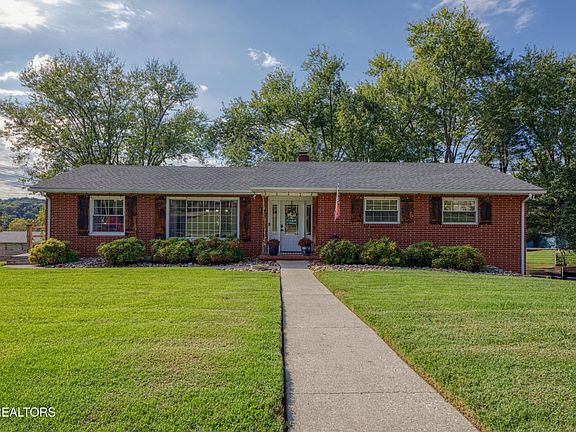 2nd image of 417 Lupine Dr