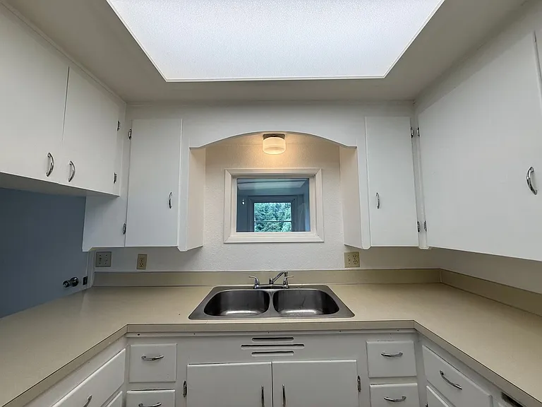 31018 3rd Ave NE — Photo 5