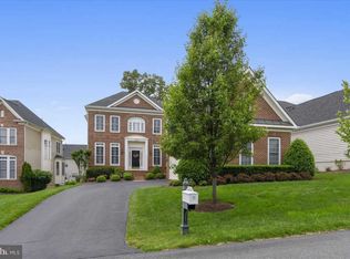 18353 Mid Ocean Pl, Leesburg, VA 20176