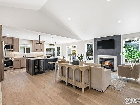 5th image of 1119 Live Oak Ct