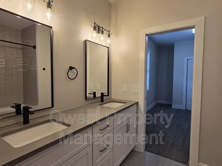 629 Fairview Ave #1 — Photo 6