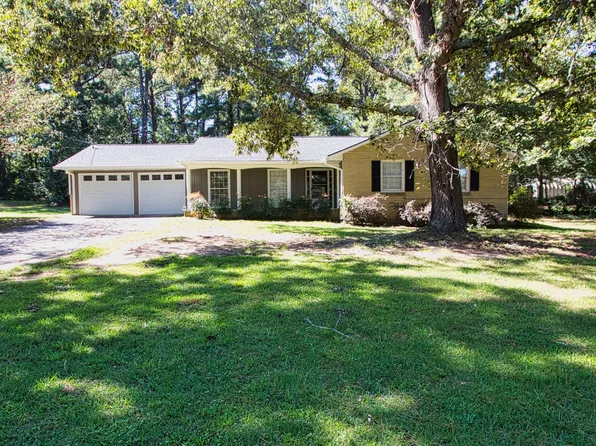 3720 Sunny Hill Dr, Loganville, GA 30052