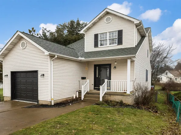 1532 W Gore Rd, Erie, PA 16509