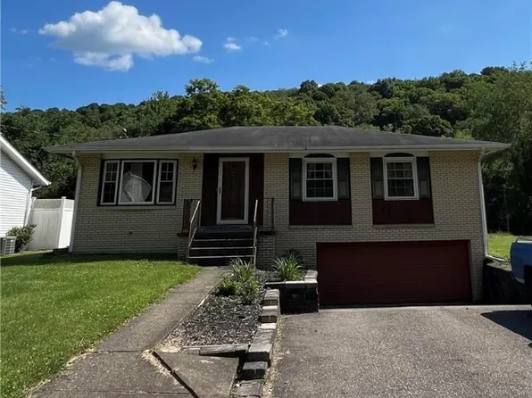 56 Princess Dr, Weirton, WV 26062