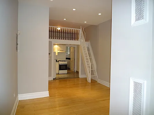 Rented by Friedman Roth Realty | media 17