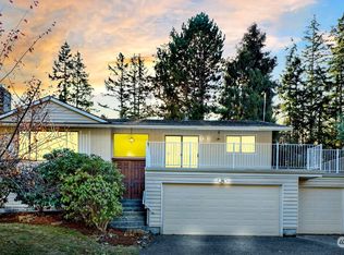 526 Willow Rd, Bellingham, WA 98225