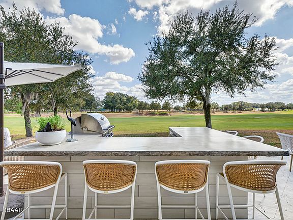 3rd image of 5701 NW 40th Loop