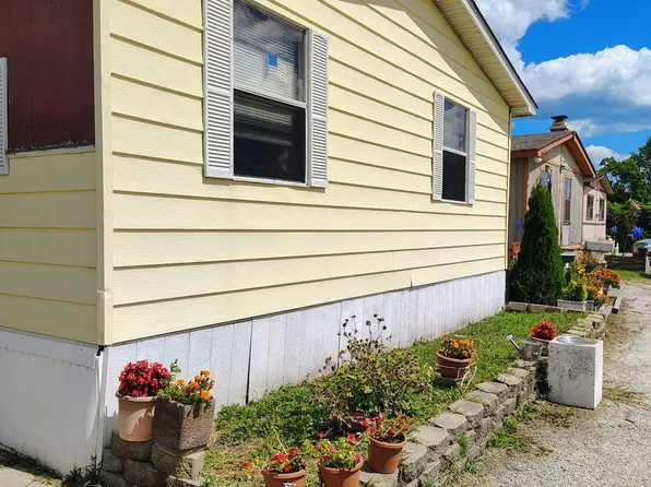 3326 Old Plank Rd, Waukegan, IL 60085