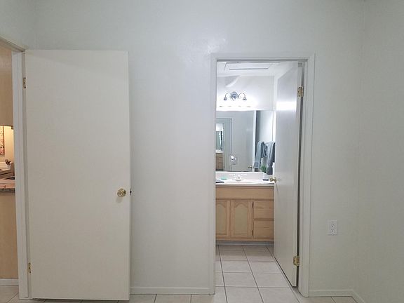 4th image of 13501 Inglewood Ave APT C
