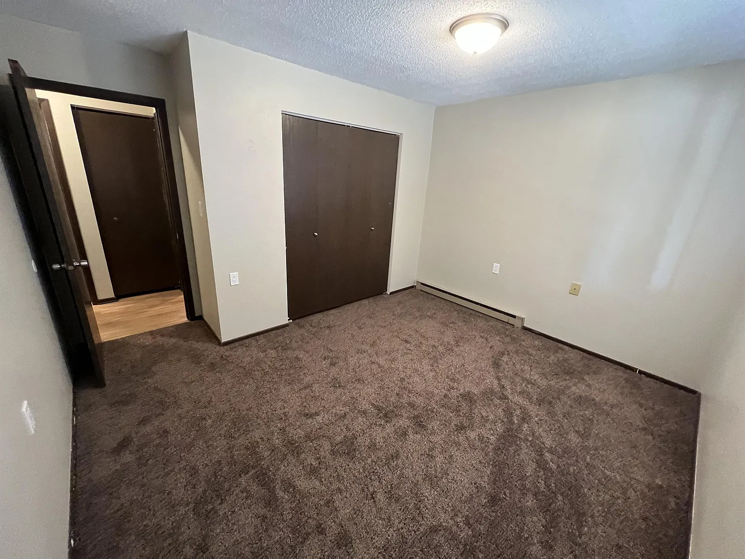 Grandview Apartments - 6 — Photo 4