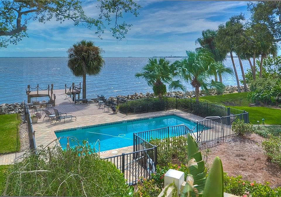 1st image of 6212 Bayshore Blvd APT J