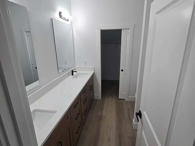 4421 W Nixon St #A — Photo 8
