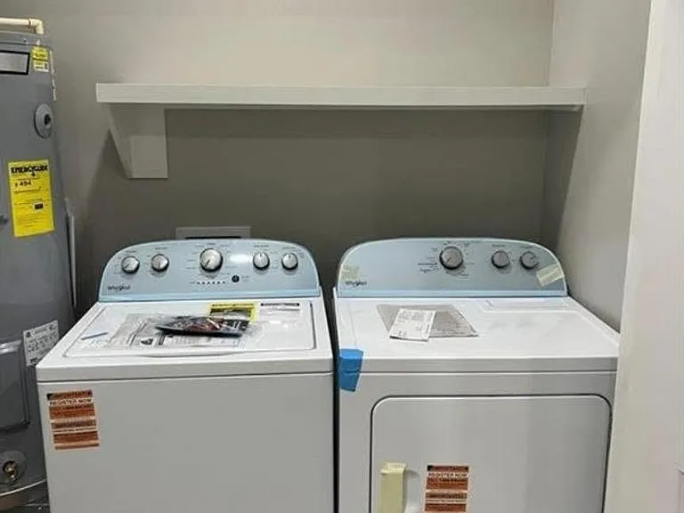 Unit Photo