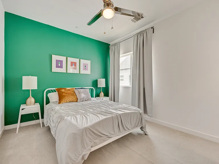 4705 Bryan St #302 — Photo 17
