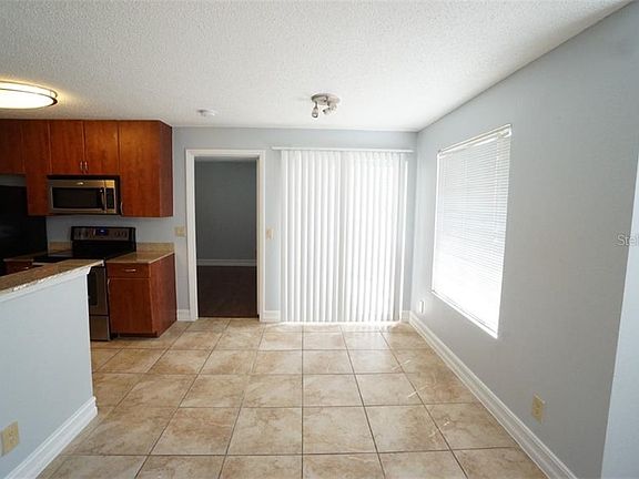 5th image of 11568 Westwood Blvd APT 1022