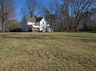 1958 S Folsomville Rd, Boonville, IN 47601