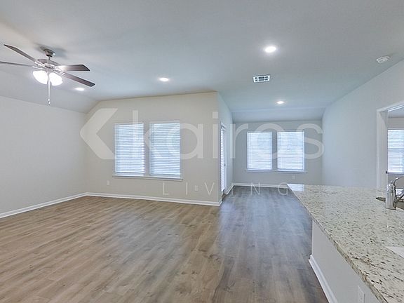 2nd image of 204 Yardley Ct