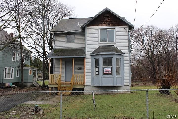 1st image of 936 Midland Ave