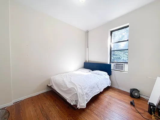 Rented by Compass | media 36