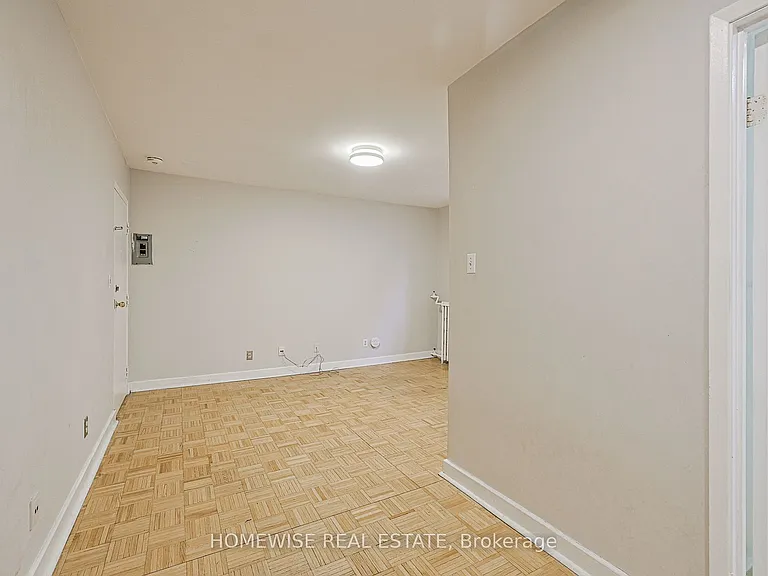 33 Maitland St #303 — Photo 7