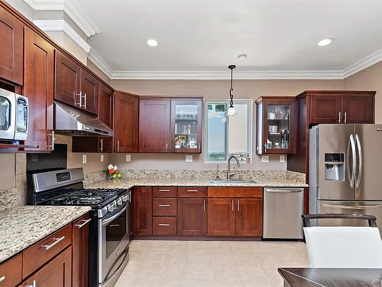 14448 Oakley Dr #B — Photo 3