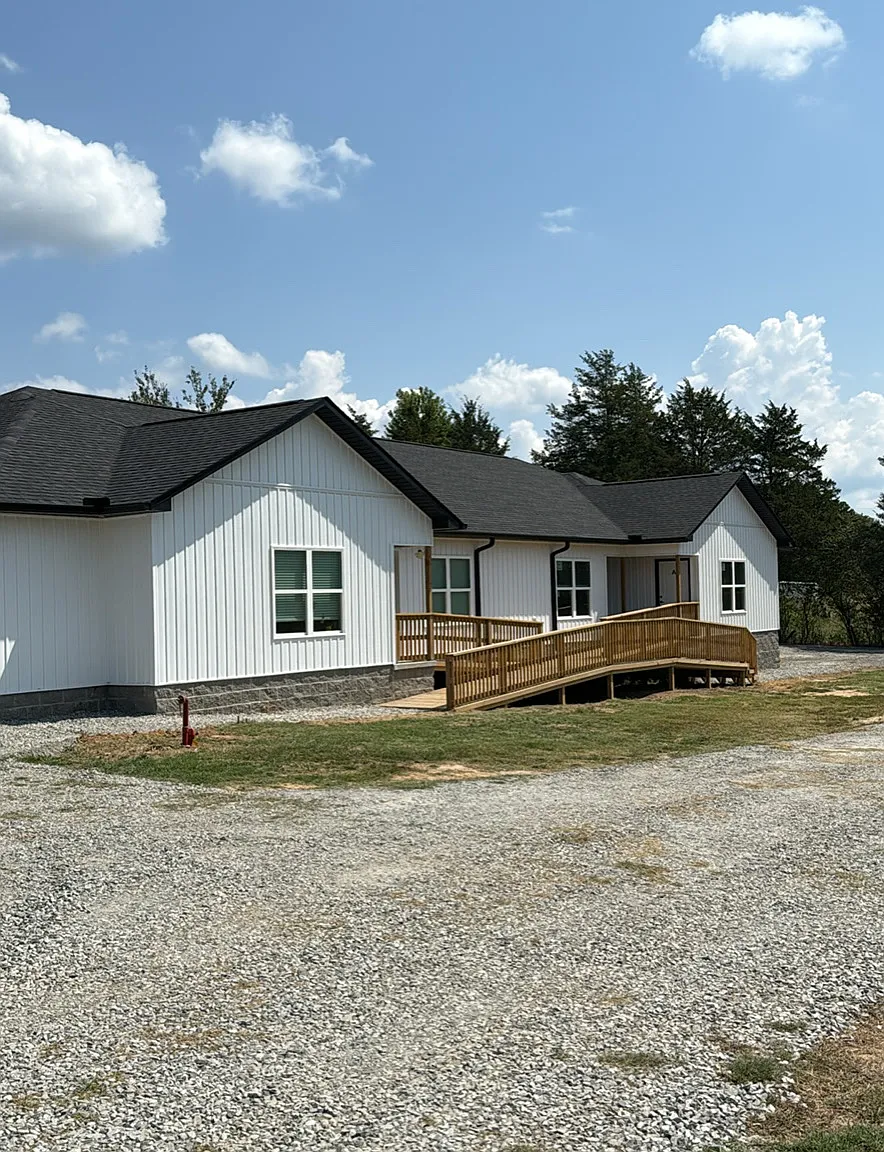 3 bed, 1000 sqft, $1,100 — Photo 1