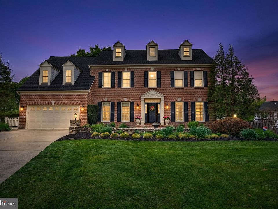 1st image of 23 Eastport Ct