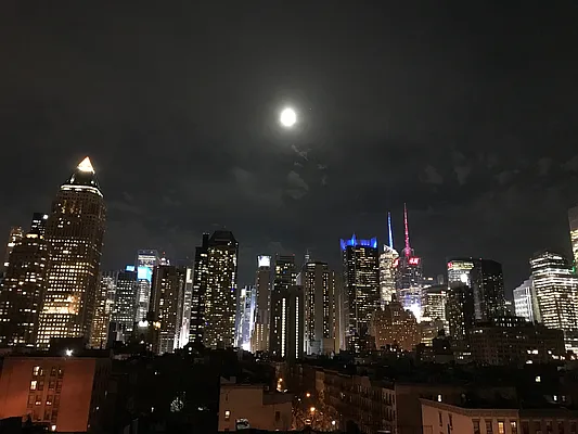 Rented by R New York | media 27