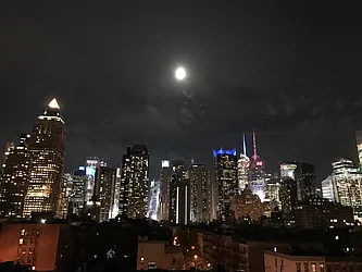 Rented by R New York