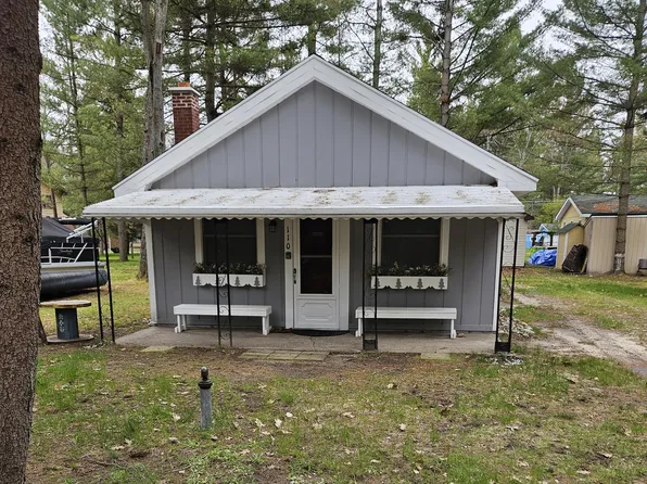 110 Lady Slipper Ln, Roscommon, MI 48653