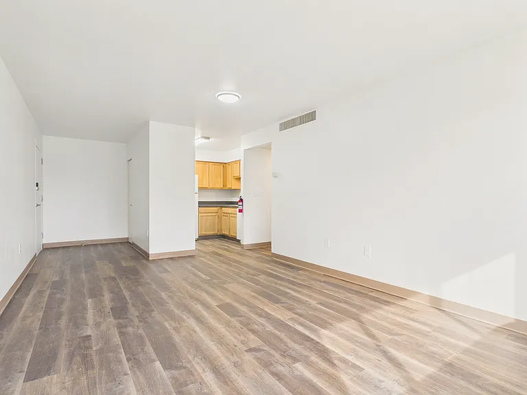 501 Maclay St #34 — Photo 7
