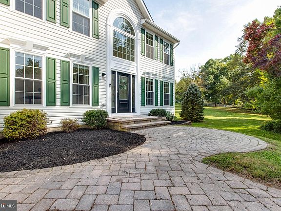 4th image of 6717 Lowes Ln
