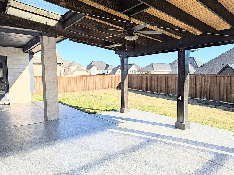 749 Pentonville Ln — Photo 4