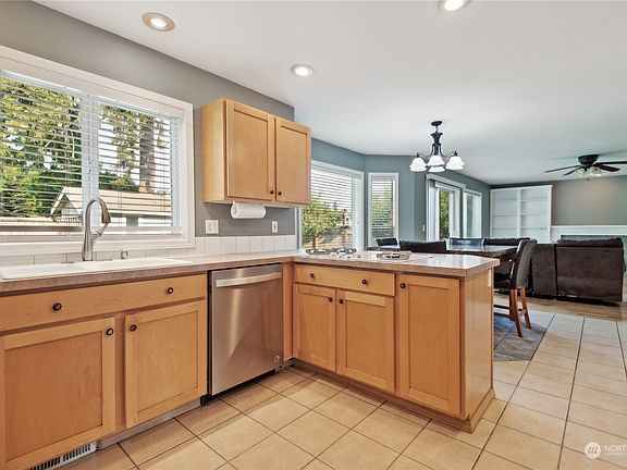 2nd image of 15202 88th Avenue Ct E