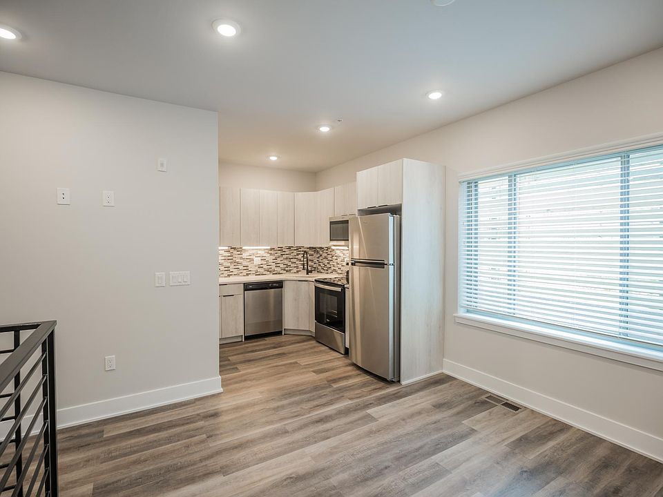 1st image of 3707 Haverford Ave #3