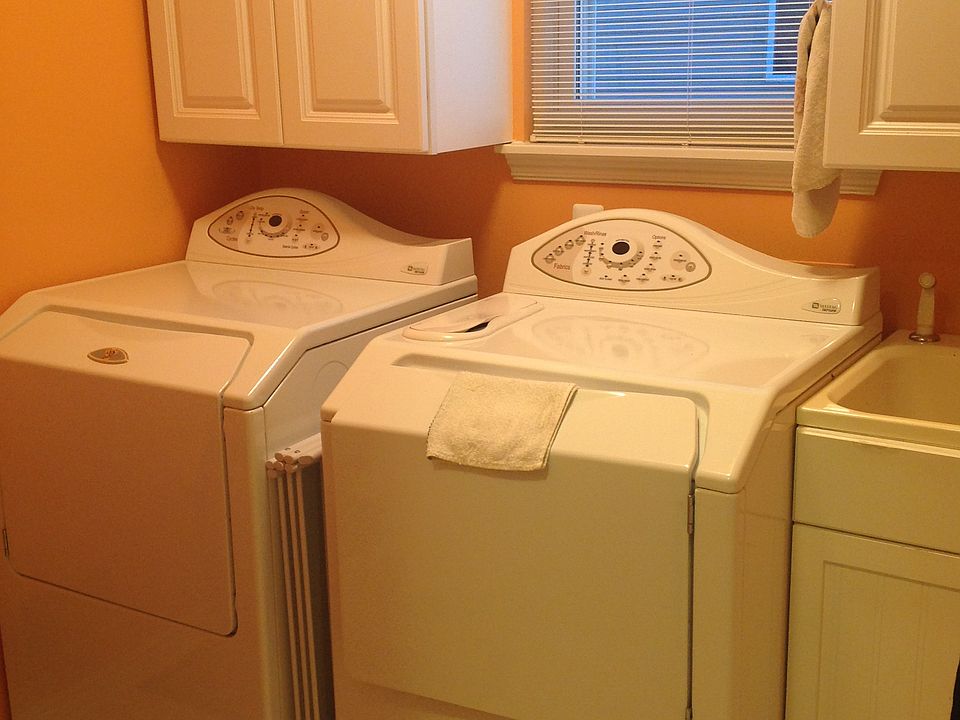 880 Golf Villa Dr Oxford MI Zillow