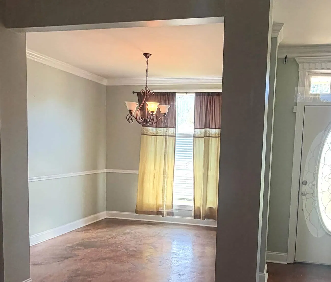 3 bed, 2.5 bath, 1734 sqft, $1,900 — Photo 3