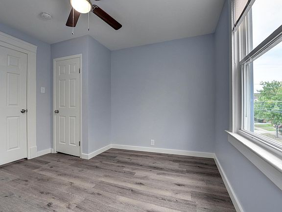 5th image of 2050 Robin St APT 3