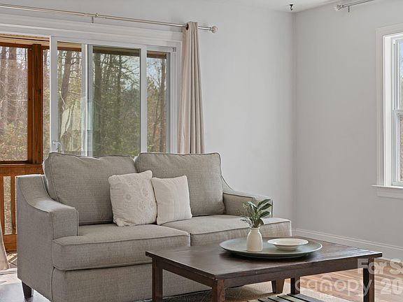 3rd image of 40 Foxden Dr Unit 204