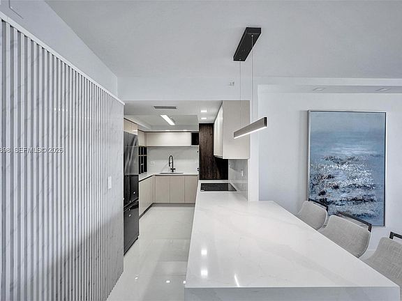 5th image of 6039 Collins Ave APT 1736