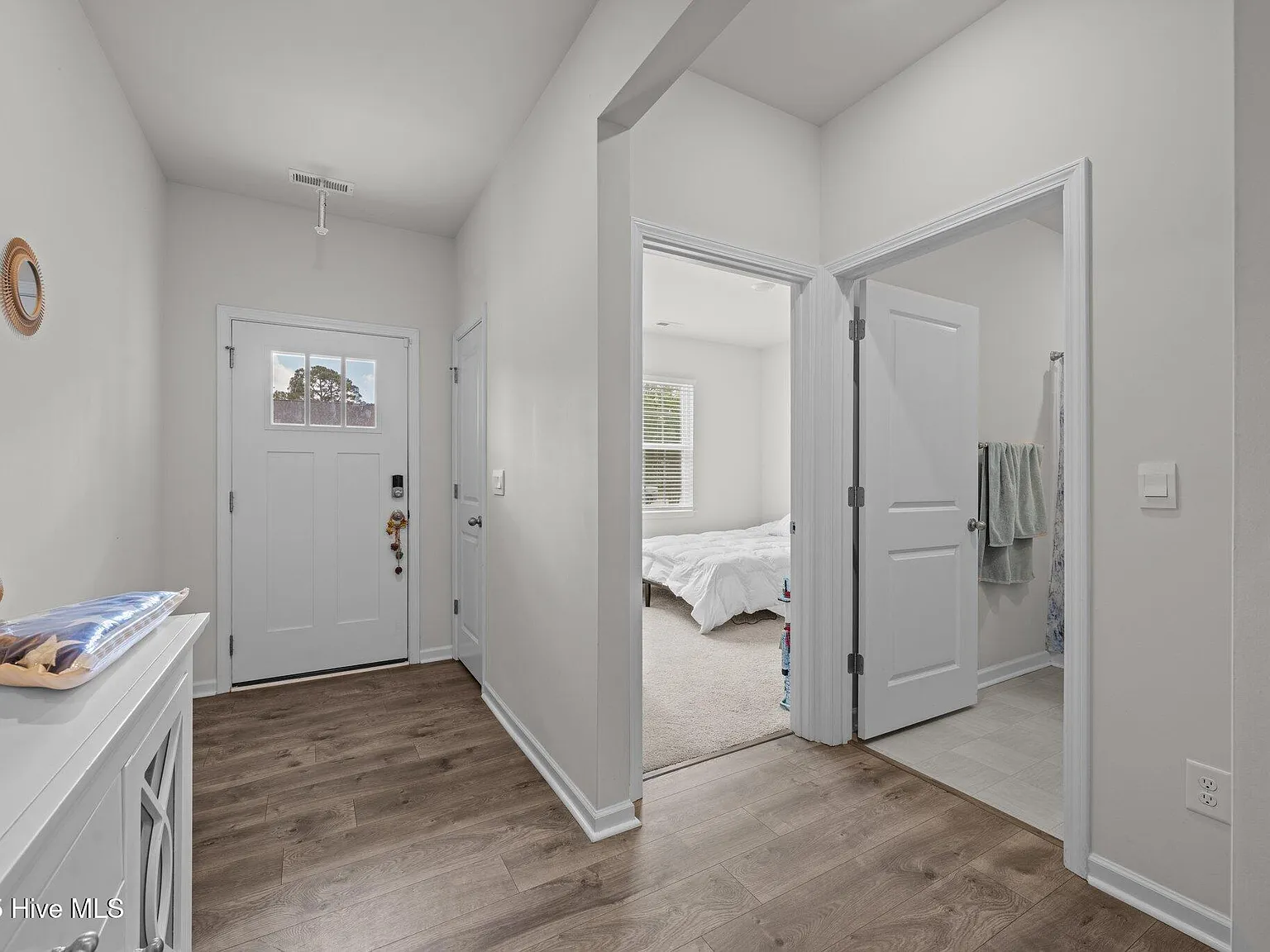 4 bed, 2.0 bath, $2,350 — Photo 2